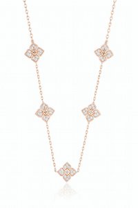 ����� Moissanite Flowers