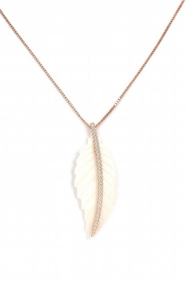 ����� Feather
